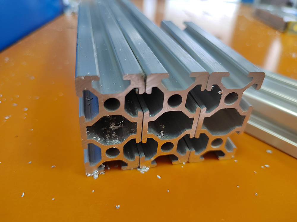 型材切割機鋸料表面有毛刺怎么回事？